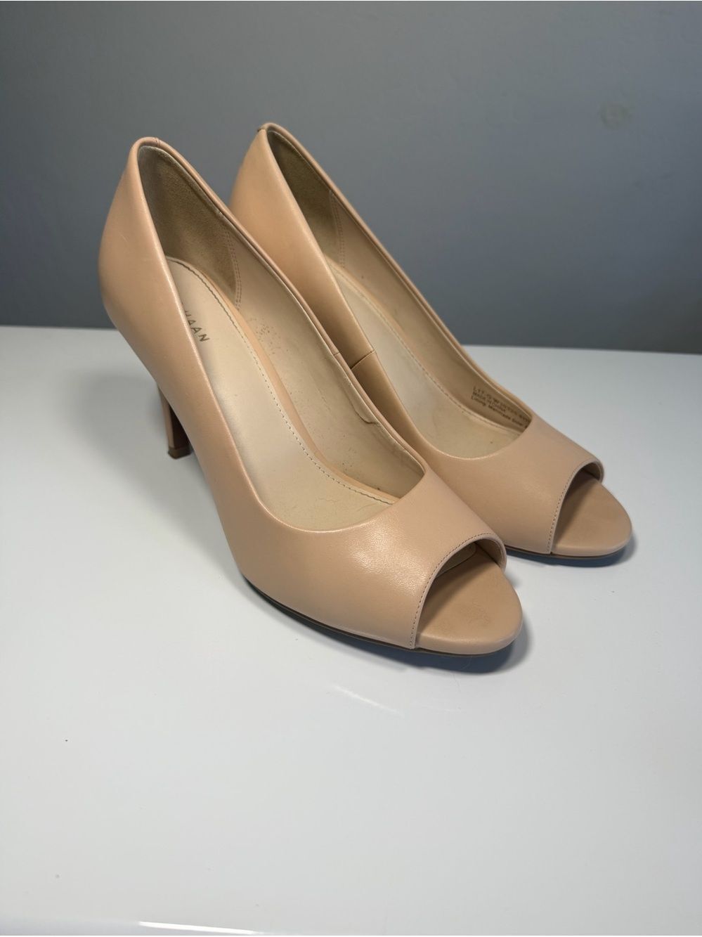 Cole Haan Nude Leather Peep Toe Pumps Heels Size 8.5 B